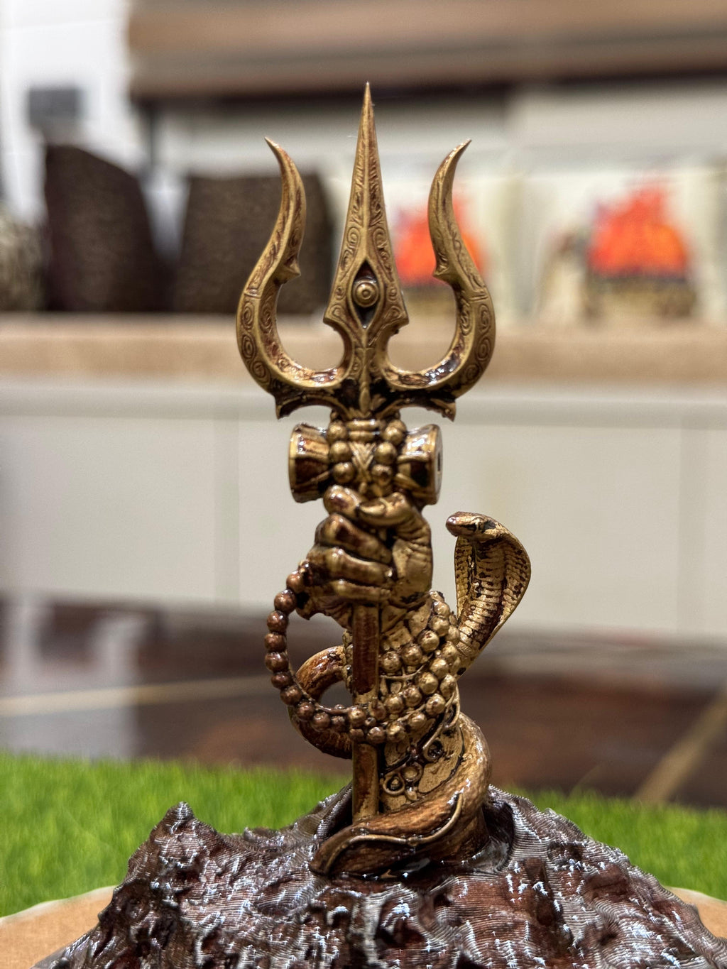 Divine Lord Shiva Trishul Dashboard Idol with Damru & Vasuki – Premium Antique Finish “Om Namah Shivaya” Car Dashboard & Home Décor