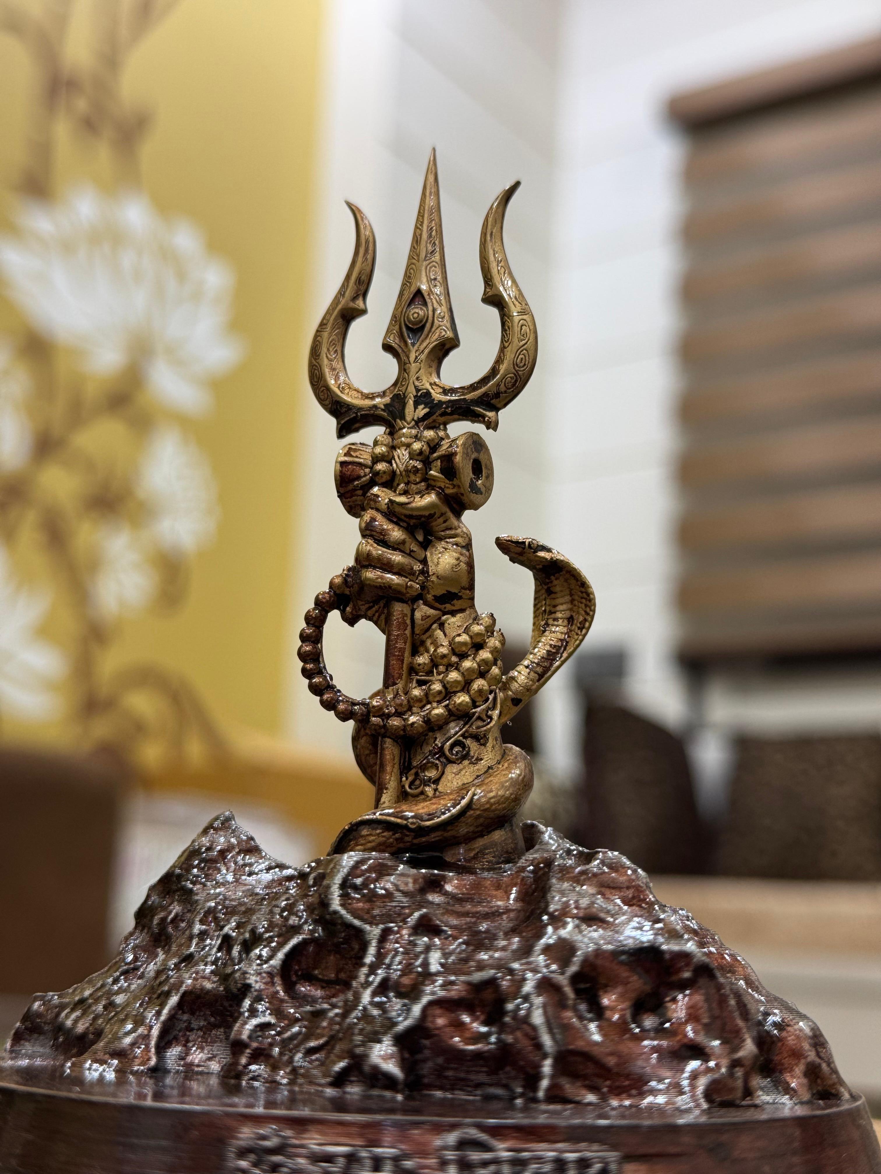 Divine Lord Shiva Trishul Dashboard Idol with Damru & Vasuki – Premium Antique Finish “Om Namah Shivaya” Car Dashboard & Home Décor